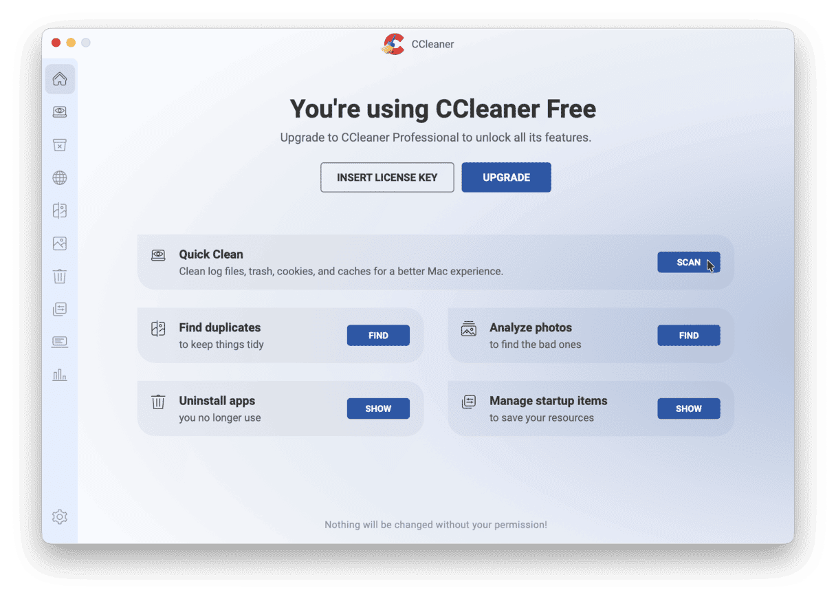CCleaner Free home screen on Mac showing Quick Clean, Find Duplicates, Analyze Photos, Uninstall Apps, and Manage Startup Items features with upgrade prompt