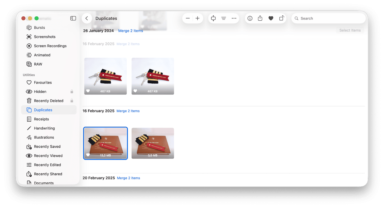 Duplicates album in Photos app