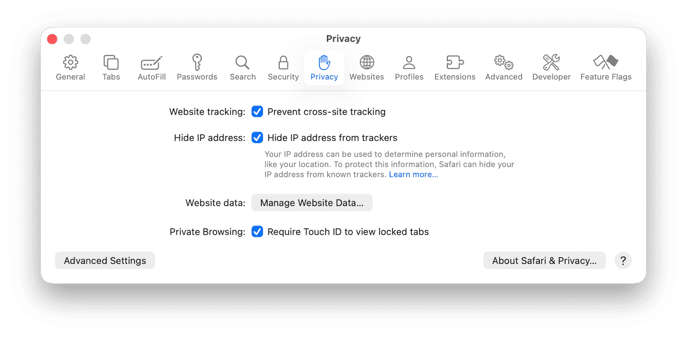 Safari Privacy settings on Mac showing cross-site tracking prevention, IP address hiding from trackers, and Touch ID required for private browsing tabs