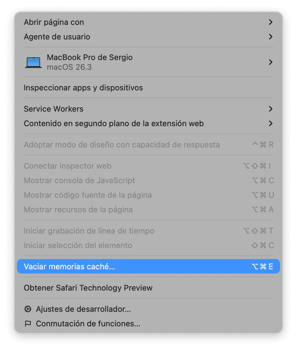 Abre el men&uacute; Desarrollo y selecciona &ldquo;Vaciar memorias cach&eacute;&rdquo;