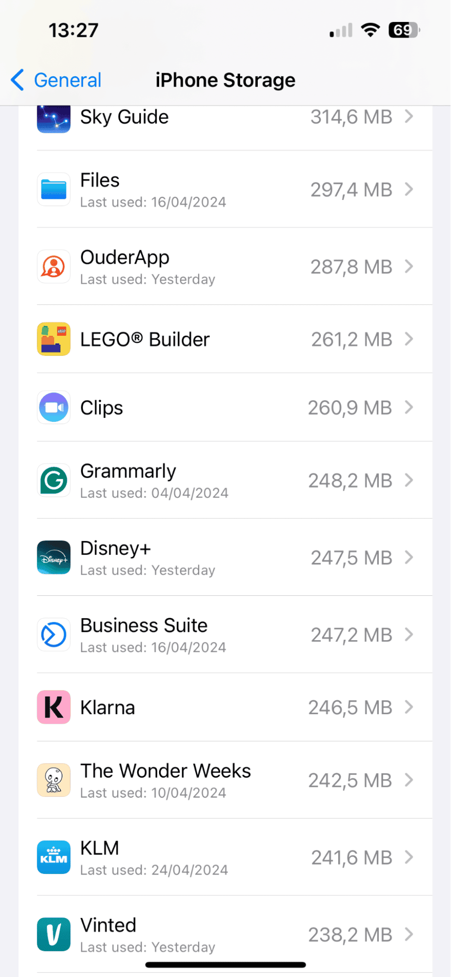 How to clear application cache on iPhone