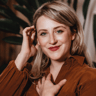 Author, Laura Burke